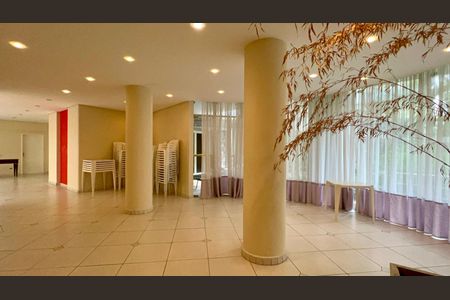 Apartamento à venda com 138m², 3 quartos e sem vagaSalão de Festas