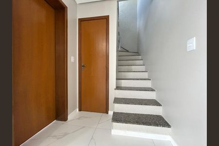Casa à venda com 100m², 3 quartos e 2 vagas