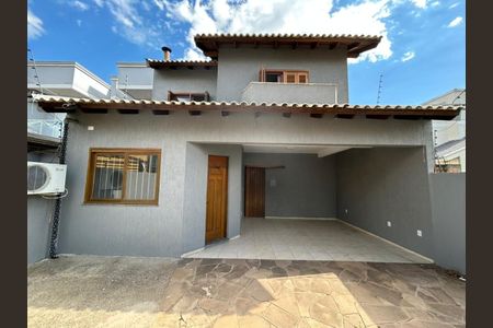 Casa à venda com 100m², 3 quartos e 2 vagas