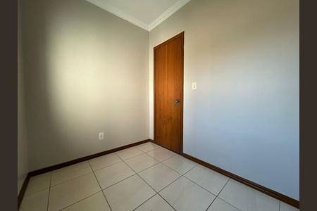 Casa à venda com 100m², 3 quartos e 2 vagas Casa à venda com 100m², 3 quartos e 2 vagasQuarto 3