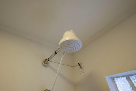 Casa para alugar com 94m², 2 quartos e 1 vaga Casa para alugar com 94m², 2 quartos e 1 vagaBanheiro