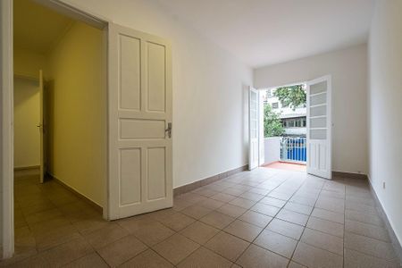 Casa para alugar com 94m², 2 quartos e 1 vaga Casa para alugar com 94m², 2 quartos e 1 vagaSuíte
