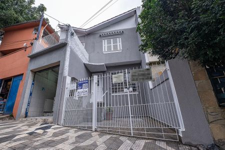 Casa para alugar com 94m², 2 quartos e 1 vaga Casa para alugar com 94m², 2 quartos e 1 vagaFachada