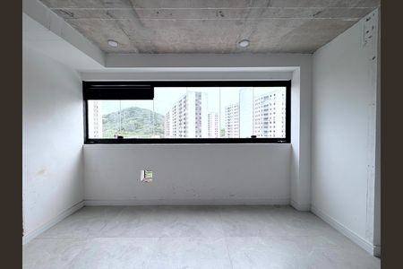 Sala de apartamento para alugar com 3 quartos, 65m² em Barra Olímpica , Rio de Janeiro
