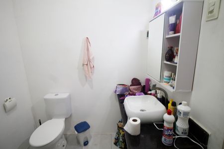 Casa para alugar com 60m², 2 quartos e sem vagaBanheiro