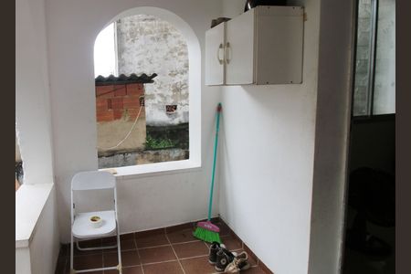 Casa para alugar com 60m², 2 quartos e sem vagaVaranda