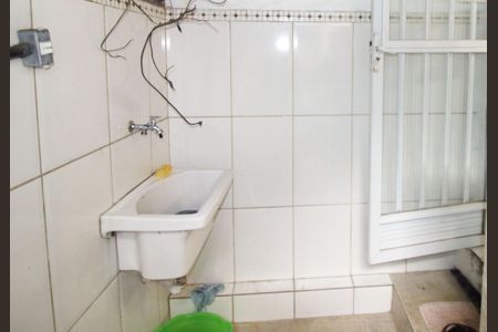 Casa para alugar com 60m², 2 quartos e sem vagaÁrea de Serviço