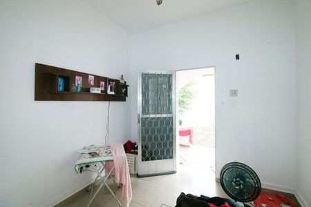 Sala de casa para alugar com 2 quartos, 60m² em Olaria, Rio de Janeiro