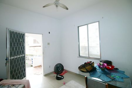 Sala de casa para alugar com 2 quartos, 60m² em Olaria, Rio de Janeiro