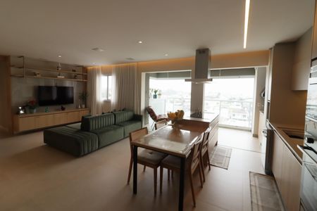Apartamento à venda com 111m², 3 quartos e 2 vagasSala/Cozinha