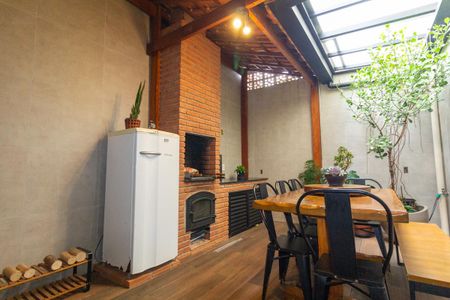 Casa de condomínio à venda com 135m², 2 quartos e 2 vagas Casa de condomínio à venda com 135m², 2 quartos e 2 vagasÁrea gourmet