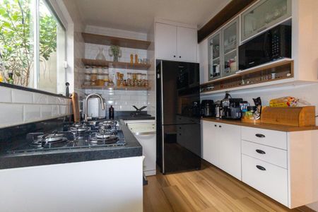 Casa de condomínio à venda com 135m², 2 quartos e 2 vagas Casa de condomínio à venda com 135m², 2 quartos e 2 vagasCozinha