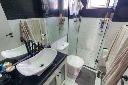 Casa de condomínio à venda com 135m², 2 quartos e 2 vagas Casa de condomínio à venda com 135m², 2 quartos e 2 vagasBanheiro