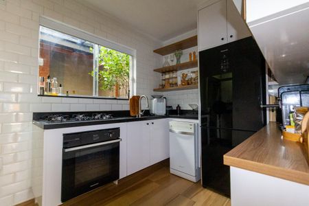 Casa de condomínio à venda com 135m², 2 quartos e 2 vagas Casa de condomínio à venda com 135m², 2 quartos e 2 vagasCozinha