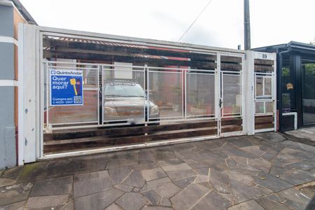 Casa à venda com 55m², 3 quartos e 2 vagas Casa à venda com 55m², 3 quartos e 2 vagasFachada