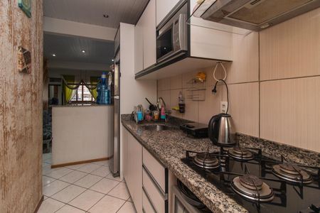 Casa à venda com 55m², 3 quartos e 2 vagas Casa à venda com 55m², 3 quartos e 2 vagasCozinha