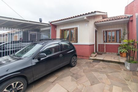 Casa à venda com 55m², 3 quartos e 2 vagas Casa à venda com 55m², 3 quartos e 2 vagasFachada