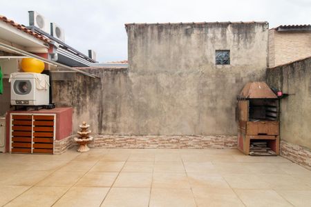 Casa à venda com 55m², 3 quartos e 2 vagas Casa à venda com 55m², 3 quartos e 2 vagasQuintal