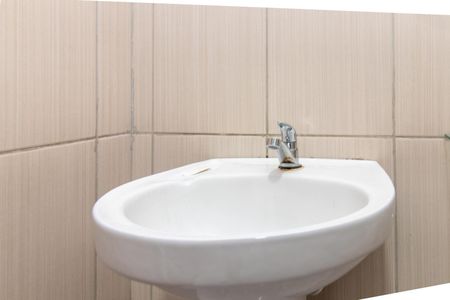 Casa à venda com 55m², 3 quartos e 2 vagas Casa à venda com 55m², 3 quartos e 2 vagasBanheiro