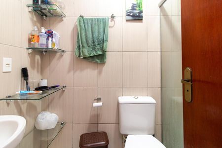 Casa à venda com 55m², 3 quartos e 2 vagas Casa à venda com 55m², 3 quartos e 2 vagasBanheiro
