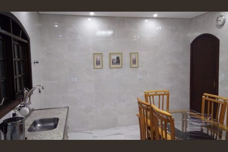 Foto 19 de casa à venda com 2 quartos, 100m² em Vila Nova Galvão, São Paulo