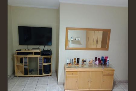 Foto 04 de casa à venda com 2 quartos, 100m² em Vila Nova Galvão, São Paulo