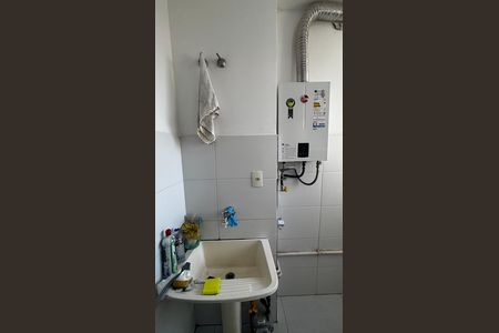 Apartamento para alugar com 65m², 3 quartos e 1 vagaÁrea de Serviço