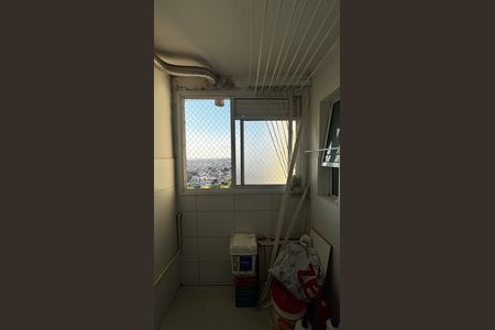 Apartamento para alugar com 65m², 3 quartos e 1 vagaÁrea de Serviço