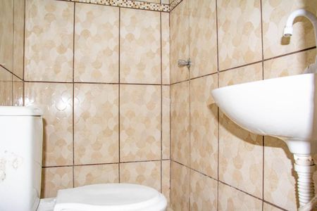 Casa para alugar com 30m², 1 quarto e sem vagaBanheiro social