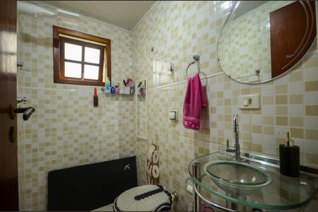 Casa à venda com 152m², 3 quartos e 2 vagas Casa à venda com 152m², 3 quartos e 2 vagasBanheiro 2