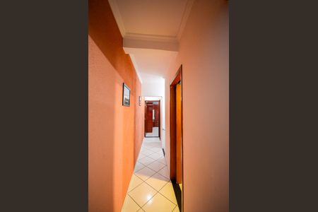 Casa à venda com 152m², 3 quartos e 2 vagas Casa à venda com 152m², 3 quartos e 2 vagasCorredor