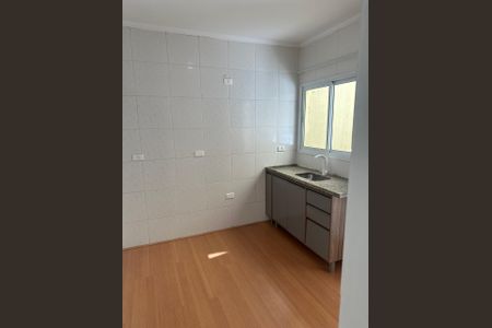 Foto 18 de casa à venda com 2 quartos, 70m² em Vila Bertioga, São Paulo