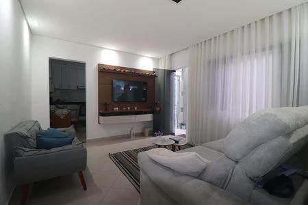 Sala de casa à venda com 1 quarto, 195m² em Vila Santo Alberto, Santo André