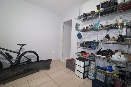Casa à venda com 195m², 1 quarto e 2 vagasEdícula - Quarto