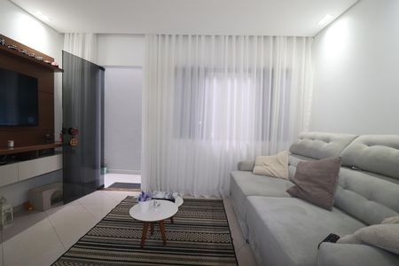 Casa à venda com 195m², 1 quarto e 2 vagasSala