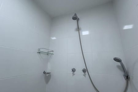 Banheiro de apartamento para alugar com 2 quartos, 43m² em Jardim Normandia, Guarulhos