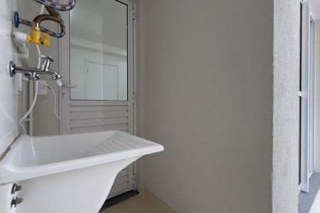 Apartamento para alugar com 43m², 2 quartos e 1 vaga Apartamento para alugar com 43m², 2 quartos e 1 vagaCozinha e Área de Serviço