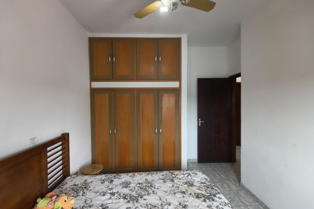 Casa para alugar com 70m², 2 quartos e 2 vagas Casa para alugar com 70m², 2 quartos e 2 vagasQuarto 1