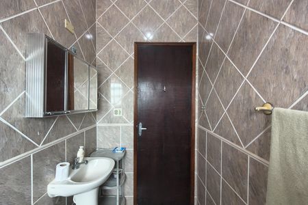 Casa para alugar com 70m², 2 quartos e 2 vagas Casa para alugar com 70m², 2 quartos e 2 vagasBanheiro 2
