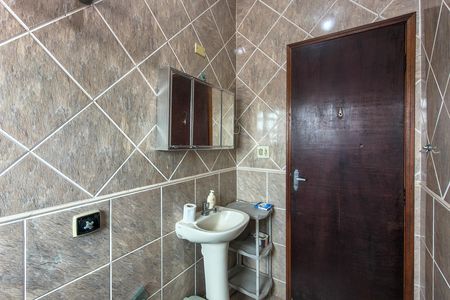 Casa para alugar com 70m², 2 quartos e 2 vagas Casa para alugar com 70m², 2 quartos e 2 vagasBanheiro 2