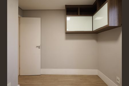Quarto de apartamento para alugar com 2 quartos, 67m² em Parque Reboucas, São Paulo