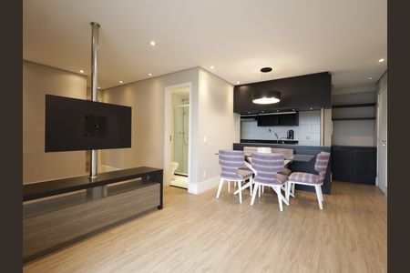 Sala de apartamento para alugar com 2 quartos, 67m² em Parque Reboucas, São Paulo