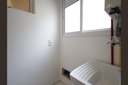Área de Serviço de apartamento para alugar com 2 quartos, 67m² em Parque Reboucas, São Paulo