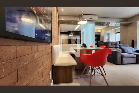 Apartamento para alugar com 68m², 2 quartos e 1 vaga Apartamento para alugar com 68m², 2 quartos e 1 vagaSala de Jantar