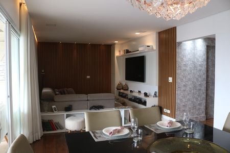 Apartamento à venda com 200m², 3 quartos e 4 vagasSala