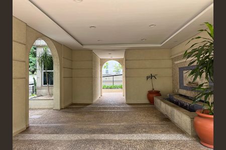 Apartamento à venda com 200m², 3 quartos e 4 vagas Apartamento à venda com 200m², 3 quartos e 4 vagasÁrea comum