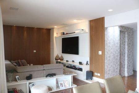 Apartamento à venda com 200m², 3 quartos e 4 vagasSala