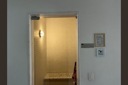Apartamento à venda com 200m², 3 quartos e 4 vagas Apartamento à venda com 200m², 3 quartos e 4 vagasSaúna