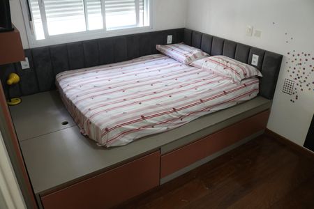 Apartamento à venda com 200m², 3 quartos e 4 vagasQuarto 2