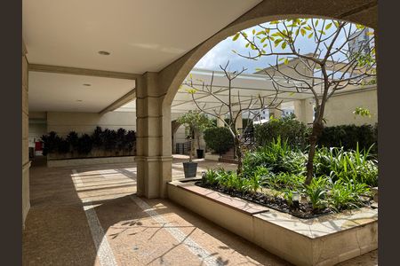 Apartamento à venda com 200m², 3 quartos e 4 vagas Apartamento à venda com 200m², 3 quartos e 4 vagasÁrea comum